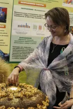 Каравай и пуховый платок