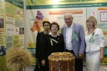 Кошкина Евгения Анатольевна, директор ФГУ Национальный научный центр наркологии Минздрава России, профессор, д.м.н, Владимир Карпец, главный врач Оренбургского наркологического диспансера и его сотрудники